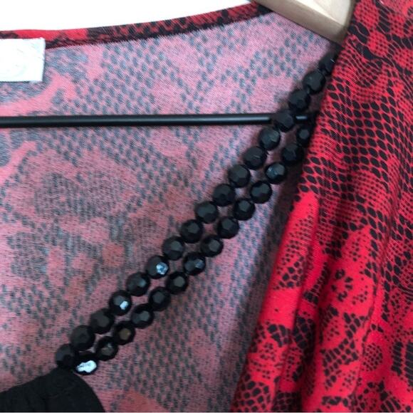 Dress Barn Red Black Floral Lace Beaded 3/4 Sleeve Scoop Neck Shirt Blouse Top - Picture 4 of 9